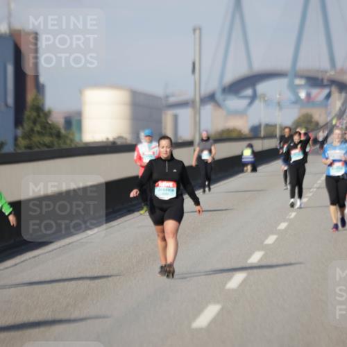 03.10.2025 - Köhlbrandbrückenlauf Jannik Wohlers http://msf.ph/oto/9100769 03.10.2025 10:21:23 Position 3  meine-sportfotos.de