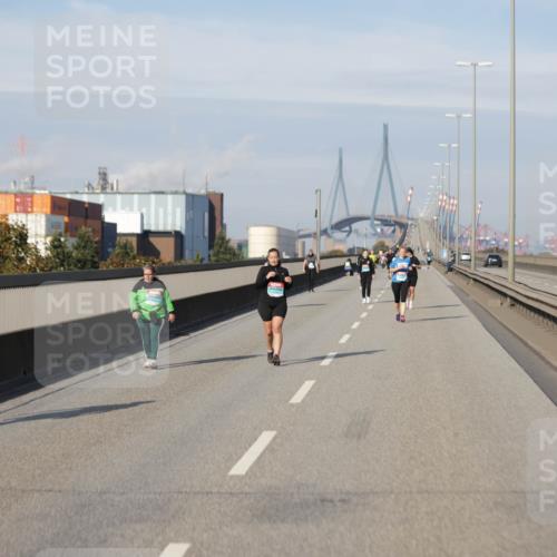 03.10.2025 - Köhlbrandbrückenlauf Jannik Wohlers http://msf.ph/oto/9100800 03.10.2025 10:21:27 Position 3  meine-sportfotos.de