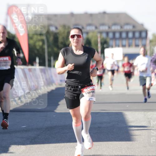 03.10.2025 - Köhlbrandbrückenlauf Jannik Wohlers http://msf.ph/oto/9100810 03.10.2025 12:57:06 Ziel 4042, 4068, 4080, 4086, 5846, 5898, 6016, 6417, 6629, 6819 meine-sportfotos.de