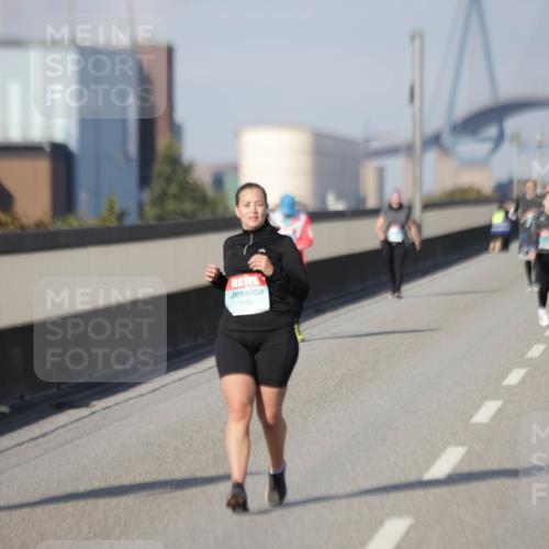 03.10.2025 - Köhlbrandbrückenlauf Jannik Wohlers http://msf.ph/oto/9100825 03.10.2025 10:21:28 Position 3 3098 meine-sportfotos.de