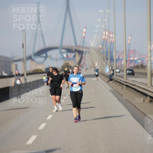 03.10.2025 - Köhlbrandbrückenlauf Jannik Wohlers http://msf.ph/oto/9100855 03.10.2025 10:21:30 Position 3  meine-sportfotos.de