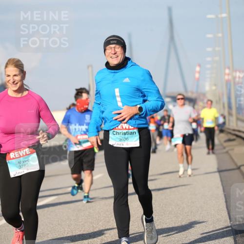03.10.2025 - Köhlbrandbrückenlauf Jannik Wohlers http://msf.ph/oto/9100896 03.10.2025 10:03:13 Position 3 3783, 3636 meine-sportfotos.de