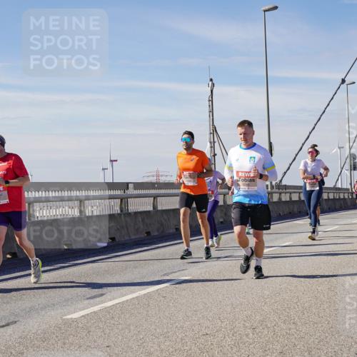 03.10.2025 - Köhlbrandbrückenlauf Michael Burmester http://msf.ph/oto/9100915 03.10.2025 12:46:25 Position 2 6083 meine-sportfotos.de