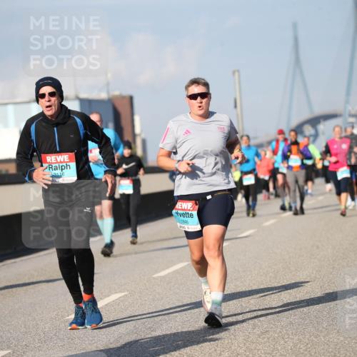 03.10.2025 - Köhlbrandbrückenlauf Jannik Wohlers http://msf.ph/oto/9100996 03.10.2025 10:03:19 Position 3 3116, 1846, 1 meine-sportfotos.de