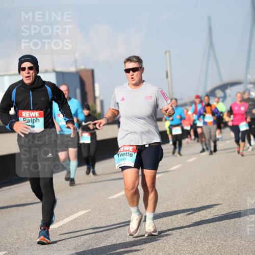 03.10.2025 - Köhlbrandbrückenlauf Jannik Wohlers http://msf.ph/oto/9101006 03.10.2025 10:03:19 Position 3 16, 1846 meine-sportfotos.de