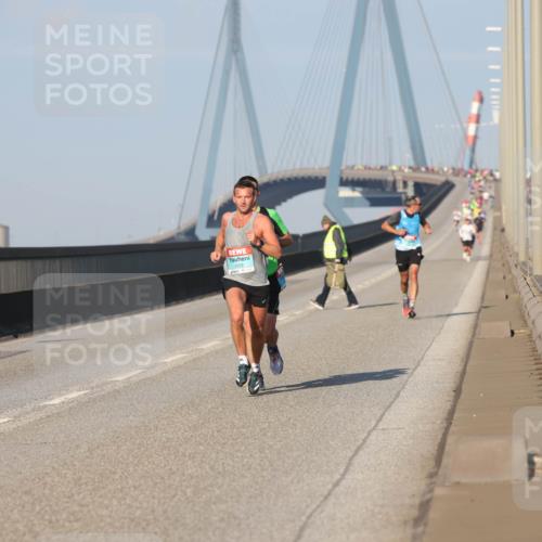 03.10.2025 - Köhlbrandbrückenlauf Lena Gebhardt http://msf.ph/oto/9101011 03.10.2025 09:36:28 Position 2  meine-sportfotos.de