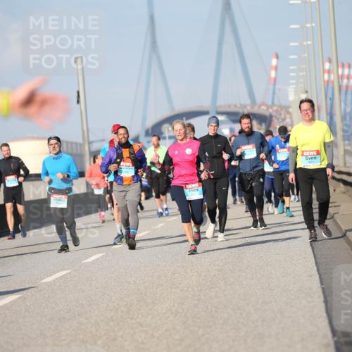 03.10.2025 - Köhlbrandbrückenlauf Jannik Wohlers http://msf.ph/oto/9101043 03.10.2025 10:03:21 Position 3 1663 meine-sportfotos.de