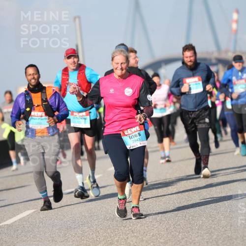 03.10.2025 - Köhlbrandbrückenlauf Jannik Wohlers http://msf.ph/oto/9101093 03.10.2025 10:03:26 Position 3 3114, 2200, 125, 2943, 1663 meine-sportfotos.de