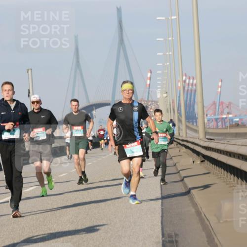 03.10.2025 - Köhlbrandbrückenlauf Jannik Wohlers http://msf.ph/oto/9101112 03.10.2025 09:48:50 Position 3  meine-sportfotos.de