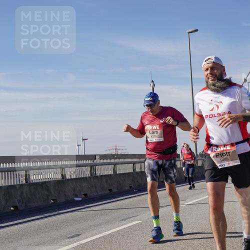 03.10.2025 - Köhlbrandbrückenlauf Michael Burmester http://msf.ph/oto/9101156 03.10.2025 12:46:35 Position 2 4370, 4486 meine-sportfotos.de