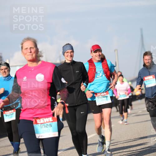 03.10.2025 - Köhlbrandbrückenlauf Jannik Wohlers http://msf.ph/oto/9101160 03.10.2025 10:03:30 Position 3 3114, 2943, 1757, 1542 meine-sportfotos.de