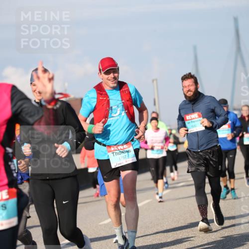 03.10.2025 - Köhlbrandbrückenlauf Jannik Wohlers http://msf.ph/oto/9101179 03.10.2025 10:03:31 Position 3 2943, 1757, 1562, 1663 meine-sportfotos.de