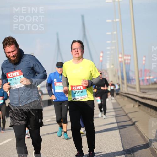 03.10.2025 - Köhlbrandbrückenlauf Jannik Wohlers http://msf.ph/oto/9101221 03.10.2025 10:03:33 Position 3 1562, 1663 meine-sportfotos.de