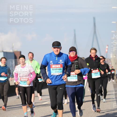 03.10.2025 - Köhlbrandbrückenlauf Jannik Wohlers http://msf.ph/oto/9101245 03.10.2025 10:03:35 Position 3 2024, 16, 760, 3574, 3509, 1463, 2415 meine-sportfotos.de