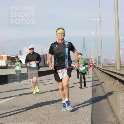 03.10.2025 - Köhlbrandbrückenlauf Jannik Wohlers http://msf.ph/oto/9101264 03.10.2025 09:48:55 Position 3  meine-sportfotos.de