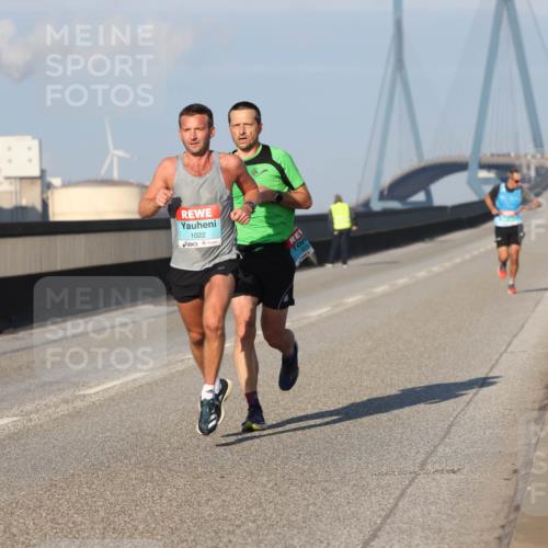 03.10.2025 - Köhlbrandbrückenlauf Lena Gebhardt http://msf.ph/oto/9101269 03.10.2025 09:36:32 Position 2 1022 meine-sportfotos.de