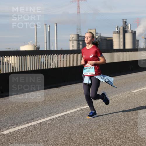03.10.2025 - Köhlbrandbrückenlauf Lena Gebhardt http://msf.ph/oto/9101288 03.10.2025 10:11:19 Position 2 2085 meine-sportfotos.de