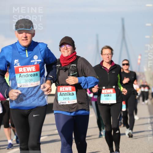 03.10.2025 - Köhlbrandbrückenlauf Jannik Wohlers http://msf.ph/oto/9101300 03.10.2025 10:03:37 Position 3 2024, 16, 760, 3574, 3509, 1463, 2415 meine-sportfotos.de