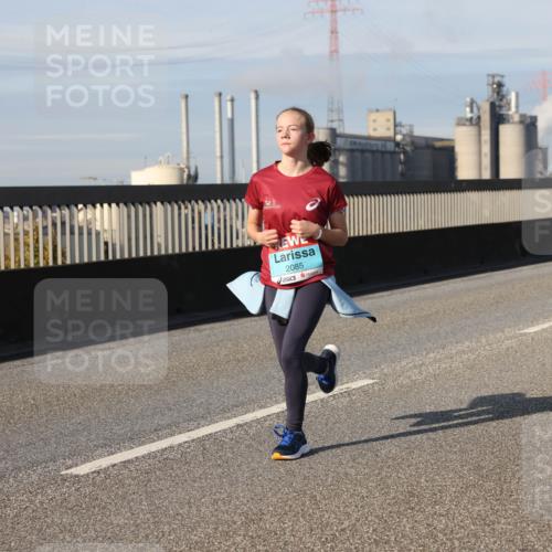 03.10.2025 - Köhlbrandbrückenlauf Lena Gebhardt http://msf.ph/oto/9101313 03.10.2025 10:11:19 Position 2 2085 meine-sportfotos.de