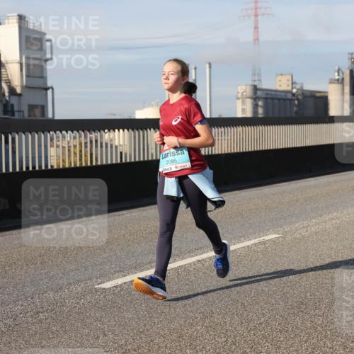 03.10.2025 - Köhlbrandbrückenlauf Lena Gebhardt http://msf.ph/oto/9101327 03.10.2025 10:11:19 Position 2 2085 meine-sportfotos.de