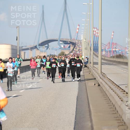 03.10.2025 - Köhlbrandbrückenlauf Jannik Wohlers http://msf.ph/oto/9101357 03.10.2025 10:03:46 Position 3  meine-sportfotos.de