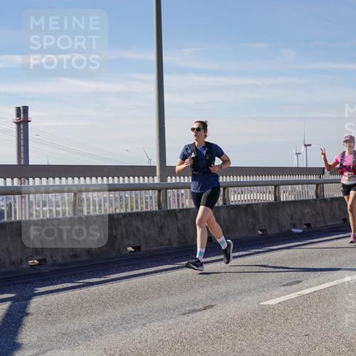 03.10.2025 - Köhlbrandbrückenlauf Michael Burmester http://msf.ph/oto/9101384 03.10.2025 12:46:45 Position 2  meine-sportfotos.de