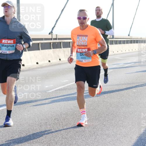 03.10.2025 - Köhlbrandbrückenlauf Strokosch-Dieckow http://msf.ph/oto/9101403 03.10.2025 09:21:04 Position 1 1150, 3043 meine-sportfotos.de