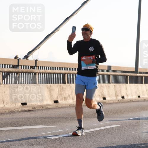 03.10.2025 - Köhlbrandbrückenlauf Strokosch-Dieckow http://msf.ph/oto/9101507 03.10.2025 09:21:25 Position 1 3414 meine-sportfotos.de