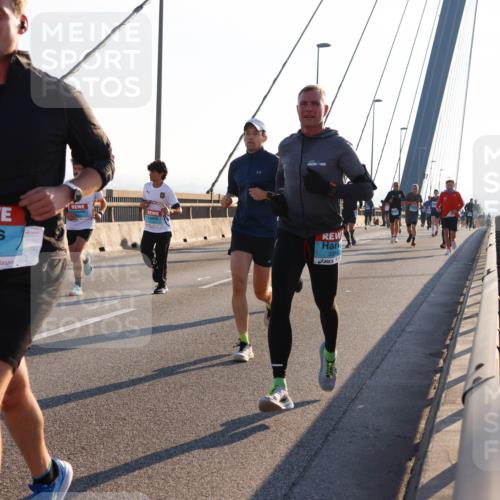 03.10.2025 - Köhlbrandbrückenlauf Strokosch-Dieckow http://msf.ph/oto/9101549 03.10.2025 09:21:37 Position 1 1067, 335 meine-sportfotos.de