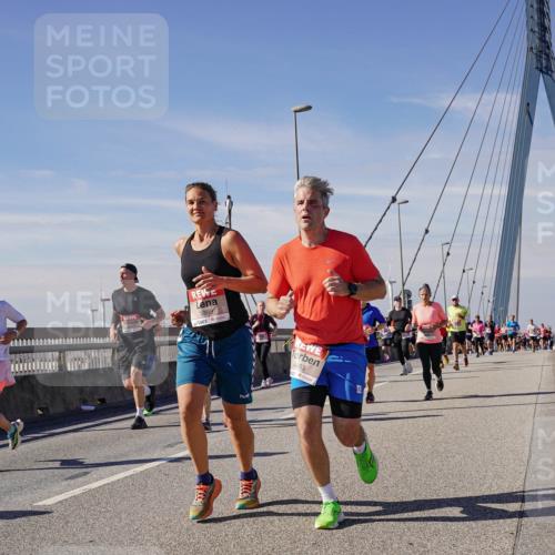 03.10.2025 - Köhlbrandbrückenlauf Michael Burmester http://msf.ph/oto/9101552 03.10.2025 12:46:53 Position 2 4999, 4683 meine-sportfotos.de