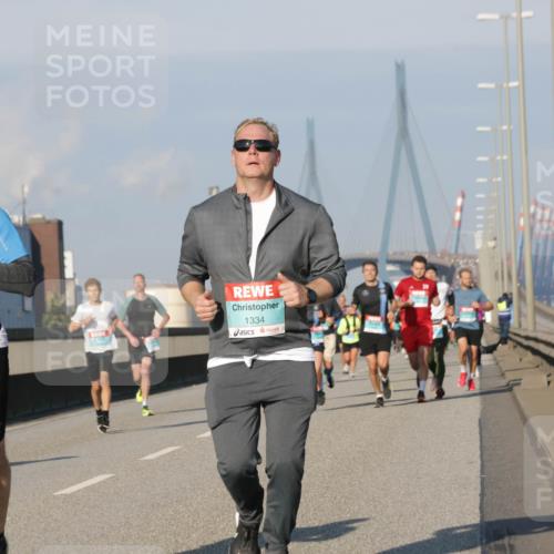 03.10.2025 - Köhlbrandbrückenlauf Jannik Wohlers http://msf.ph/oto/9101586 03.10.2025 09:49:03 Position 3 41, 1116, 1334 meine-sportfotos.de