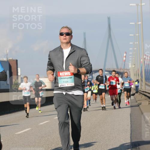 03.10.2025 - Köhlbrandbrückenlauf Jannik Wohlers http://msf.ph/oto/9101597 03.10.2025 09:49:03 Position 3 146, 41, 1116, 1334 meine-sportfotos.de