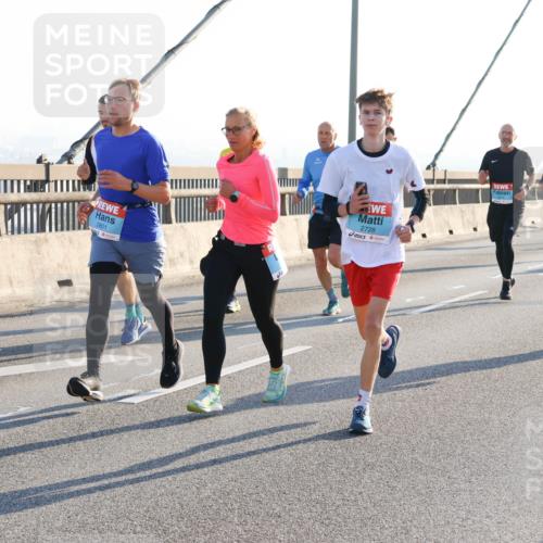 03.10.2025 - Köhlbrandbrückenlauf Strokosch-Dieckow http://msf.ph/oto/9101643 03.10.2025 09:21:51 Position 1 2801, 2728 meine-sportfotos.de