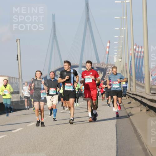 03.10.2025 - Köhlbrandbrückenlauf Jannik Wohlers http://msf.ph/oto/9101647 03.10.2025 09:49:05 Position 3 19 meine-sportfotos.de