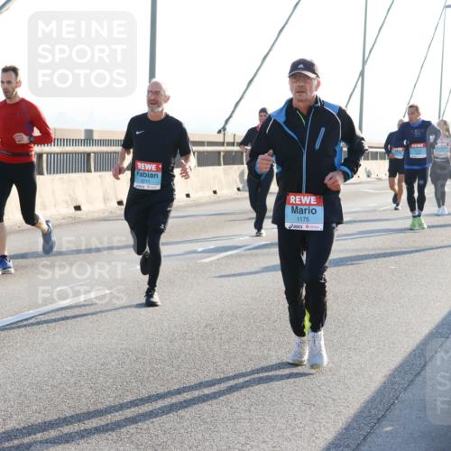 03.10.2025 - Köhlbrandbrückenlauf Strokosch-Dieckow http://msf.ph/oto/9101665 03.10.2025 09:21:53 Position 1 3211, 1175 meine-sportfotos.de
