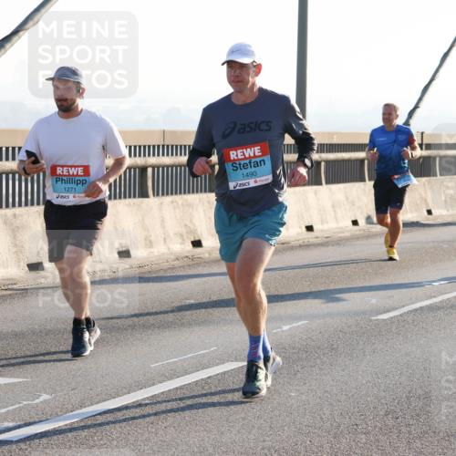 03.10.2025 - Köhlbrandbrückenlauf Strokosch-Dieckow http://msf.ph/oto/9101709 03.10.2025 09:22:03 Position 1 1271, 1490 meine-sportfotos.de