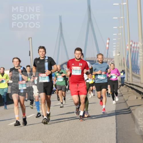 03.10.2025 - Köhlbrandbrückenlauf Jannik Wohlers http://msf.ph/oto/9101711 03.10.2025 09:49:08 Position 3 3462, 19, 3521, 3710 meine-sportfotos.de