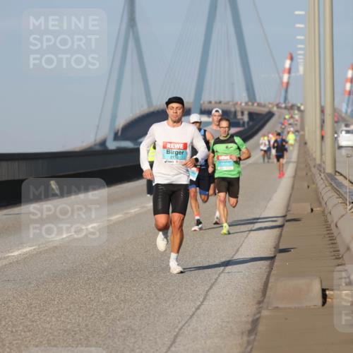 03.10.2025 - Köhlbrandbrückenlauf Lena Gebhardt http://msf.ph/oto/9101767 03.10.2025 09:37:01 Position 2  meine-sportfotos.de