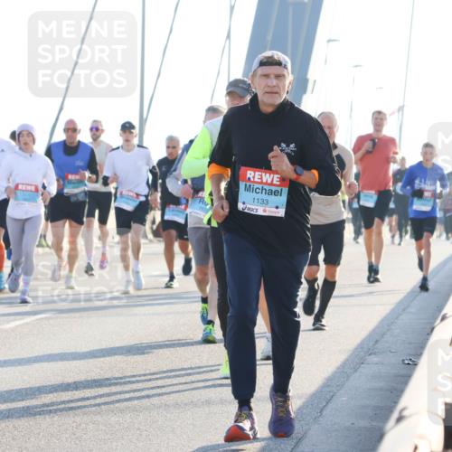 03.10.2025 - Köhlbrandbrückenlauf Strokosch-Dieckow http://msf.ph/oto/9101843 03.10.2025 09:22:16 Position 1 1133 meine-sportfotos.de