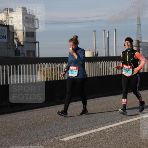 03.10.2025 - Köhlbrandbrückenlauf Lena Gebhardt http://msf.ph/oto/9101850 03.10.2025 10:11:44 Position 2 2780, 1923 meine-sportfotos.de