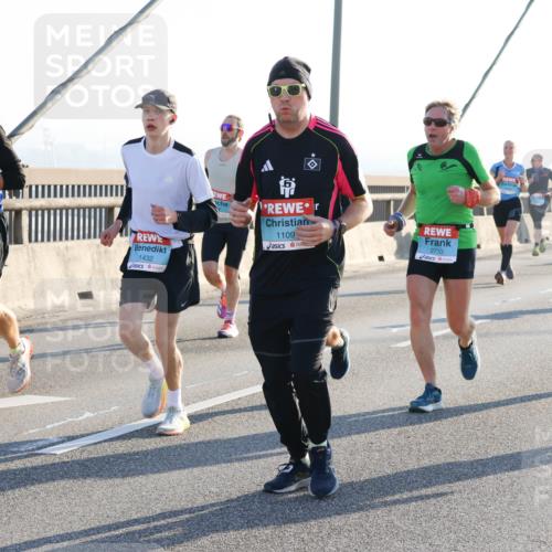 03.10.2025 - Köhlbrandbrückenlauf Strokosch-Dieckow http://msf.ph/oto/9101892 03.10.2025 09:22:23 Position 1 3593, 1432, 1109, 2710, 1231 meine-sportfotos.de