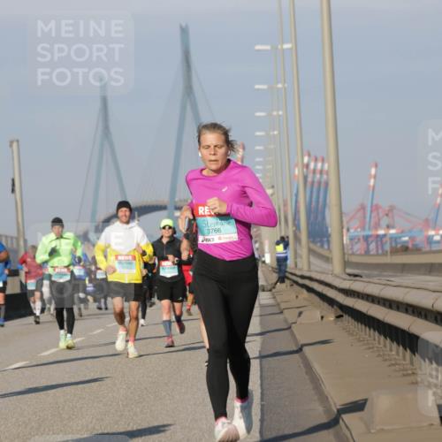 03.10.2025 - Köhlbrandbrückenlauf Jannik Wohlers http://msf.ph/oto/9101949 03.10.2025 09:49:17 Position 3 3766 meine-sportfotos.de