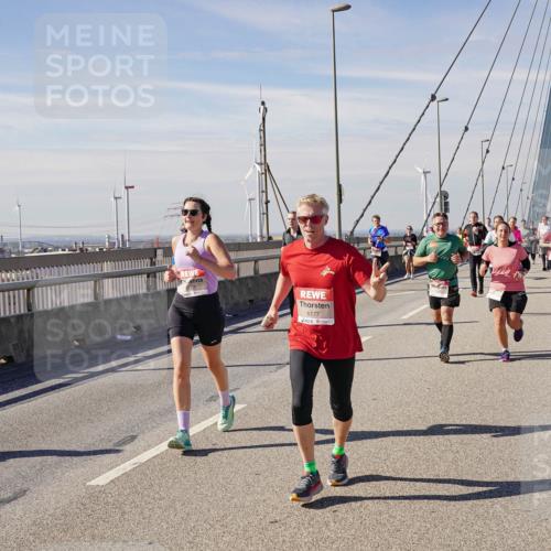 03.10.2025 - Köhlbrandbrückenlauf Michael Burmester http://msf.ph/oto/9101992 03.10.2025 12:47:13 Position 2 6177 meine-sportfotos.de