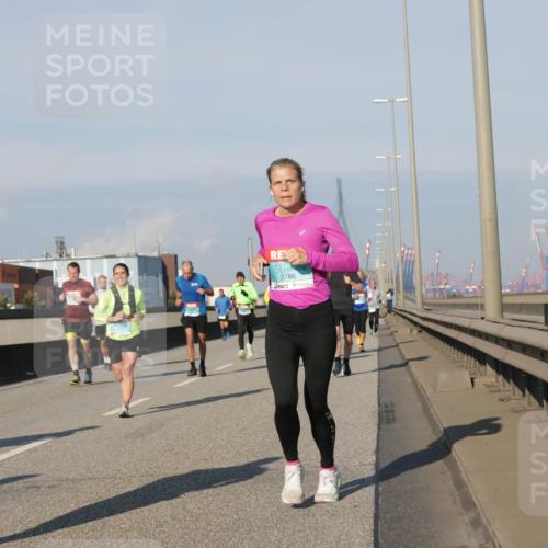03.10.2025 - Köhlbrandbrückenlauf Jannik Wohlers http://msf.ph/oto/9101998 03.10.2025 09:49:20 Position 3 3766 meine-sportfotos.de