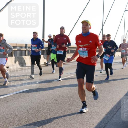 03.10.2025 - Köhlbrandbrückenlauf Strokosch-Dieckow http://msf.ph/oto/9102048 03.10.2025 09:22:47 Position 1 1219 meine-sportfotos.de