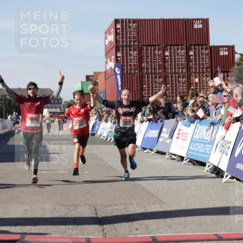 03.10.2025 - Köhlbrandbrückenlauf Jannik Wohlers http://msf.ph/oto/9102097 03.10.2025 12:57:20 Ziel 4150, 4186, 4251, 5699, 5926, 6015, 6629, 6819 meine-sportfotos.de