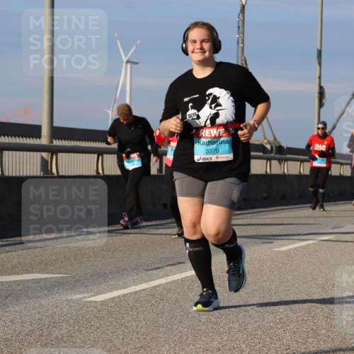 03.10.2025 - Köhlbrandbrückenlauf Strokosch-Dieckow http://msf.ph/oto/9102173 03.10.2025 10:08:24 Position 2 3370, 2394 meine-sportfotos.de