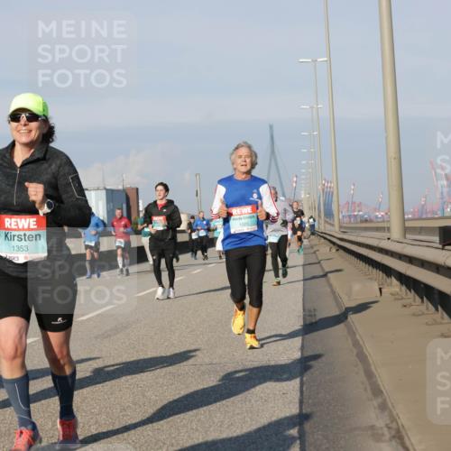 03.10.2025 - Köhlbrandbrückenlauf Jannik Wohlers http://msf.ph/oto/9102270 03.10.2025 09:49:27 Position 3 91, 1353, 1025 meine-sportfotos.de