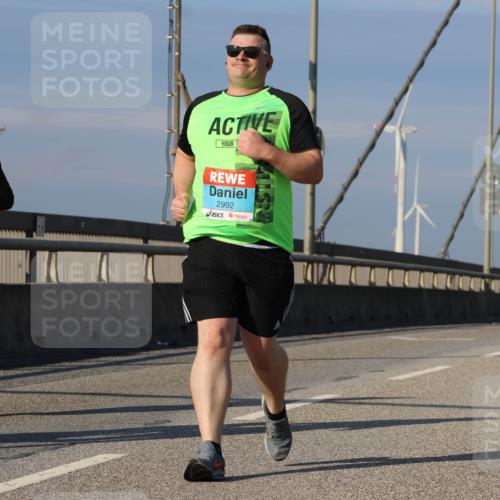 03.10.2025 - Köhlbrandbrückenlauf Strokosch-Dieckow http://msf.ph/oto/9102291 03.10.2025 10:08:31 Position 2 2620, 2992 meine-sportfotos.de