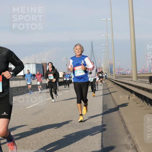 03.10.2025 - Köhlbrandbrückenlauf Jannik Wohlers http://msf.ph/oto/9102300 03.10.2025 09:49:27 Position 3 1353, 1025 meine-sportfotos.de